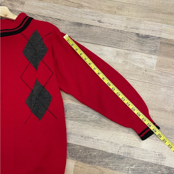 Vintage | Darian Red Knit Pull Over Sweater - Picture 9 of 11